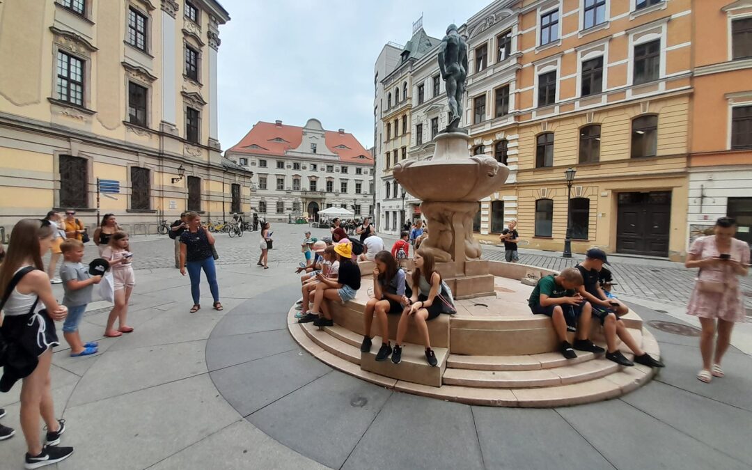 Tam, gdzie żyją krasnoludki – wycieczka do Wrocławia w ramach programu Partnerstwo dla książki